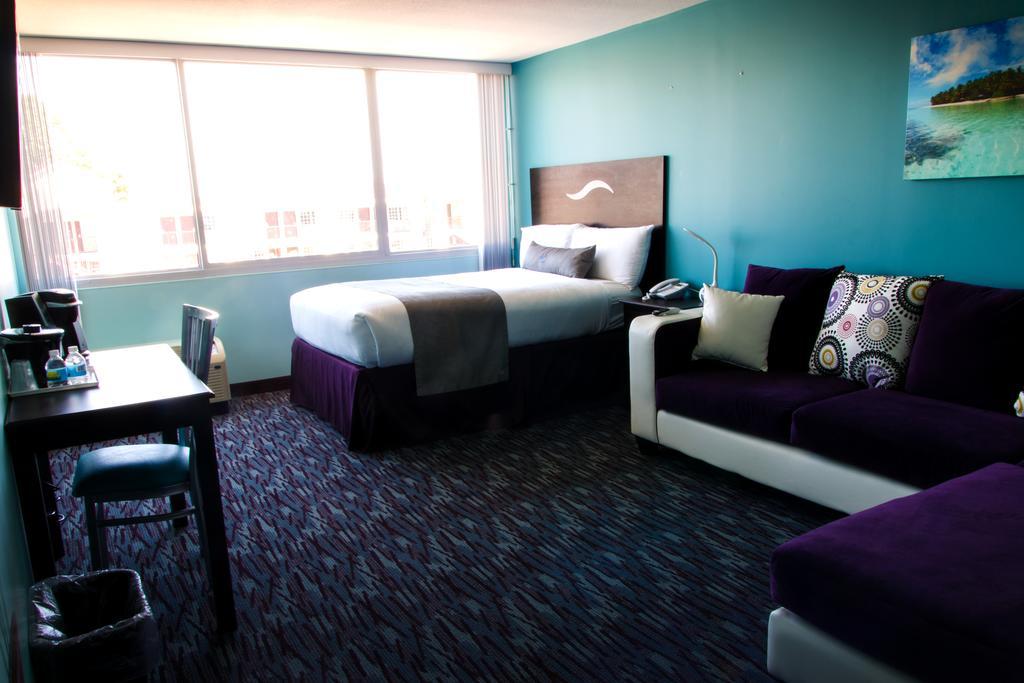 Austintown California Palms Hotel And Suites מראה חיצוני תמונה