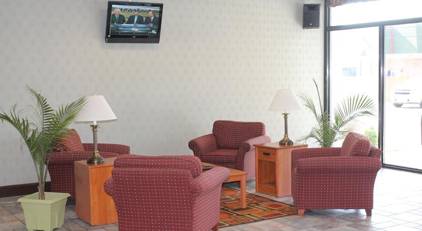 Austintown California Palms Hotel And Suites מראה חיצוני תמונה